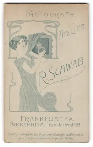 Fotografie R. Schwab, Frankfurt am Main, Bockenheim, Frankfurterstr. 33, Fotografin mit Plattenkamera