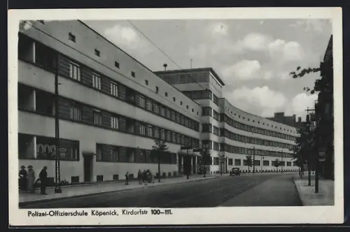 AK Berlin-Köpenick, Polizei-Offizierschule im Bauhaus-Stil, Kirdorfstrasse 100-111