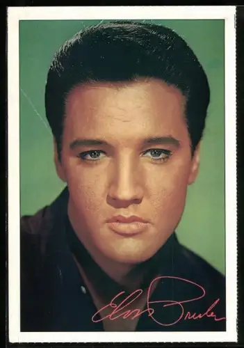 AK Musiker Elvis Presley mit charmantem Blick