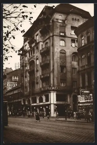 AK Budapest, Hotel Palace