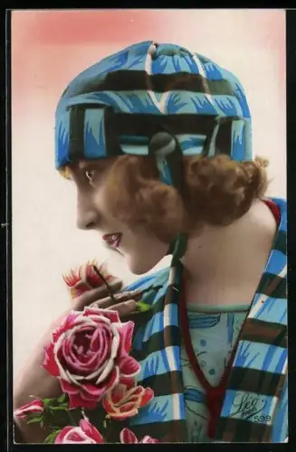 Foto-AK Leo, Paris Nr. 599: Junge Frau mit Rosenblüte