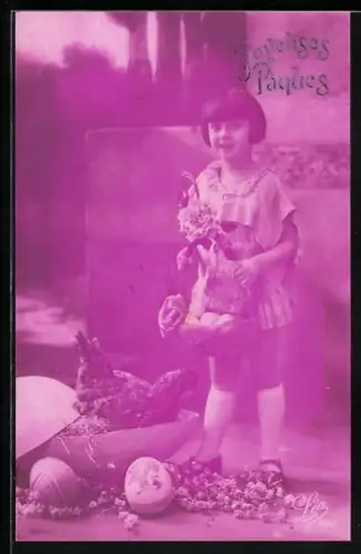 Foto-AK Leo, Paris Nr. 1261: Kleines Mädchen mit Osterkorb, Ostereier