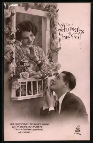 Foto-AK Leo, Paris Nr. 5795/2: Junger Mann am Fenster seiner Angebeteten