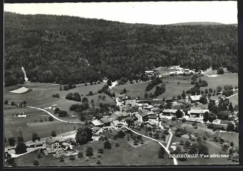 AK St-George, Vue aérienne