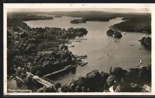 AK Berlin-Schmöckwitz, Ortsansicht und Seenlandschaft vom Flugzeug aus gesehen