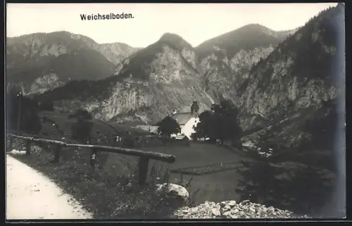 AK Weichselboden, Blick zur Kirche