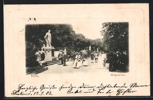 AK Berlin-Tiergarten, Siegesallee, Spaziergänger, Denkmäler