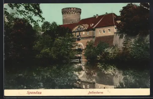 AK Berlin-Spandau, Teichpartie mit Juliusturm