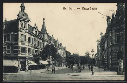 AK Bernburg, Strassenleben auf der Kaiserstrasse