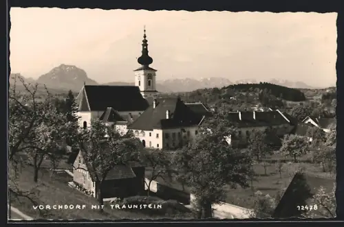 AK Vorchdorf, Ortsansicht mit Traunstein