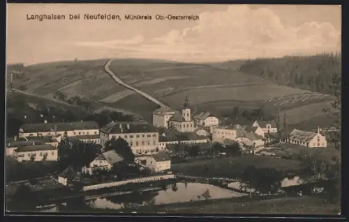 AK Langhalsen bei Neufelden, Ortsansicht vor dem Hügel