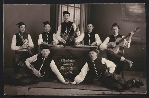 AK Scharnstein /Almtal, Gruppenaufnahme der Almtaler Sänger mit Instrumenten 1914