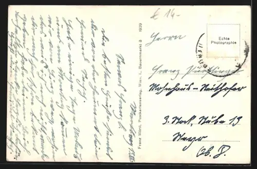 AK Wartberg an der Krems, Ortsansicht mit Kirche und Fluss, Automobil