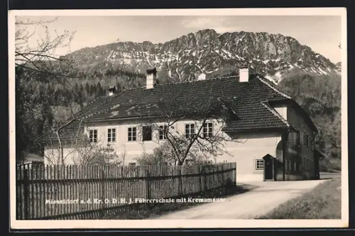 AK Micheldorf a. d. Krems, H. J. Führerschule mit Kremsmauer im Hintergrund