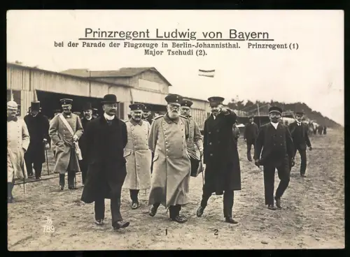 Riesen-AK Prinzregent Ludwig von Bayern bei der Parade der Flugzeuge in Berlin-Johannisthal nebst Major Tschudi