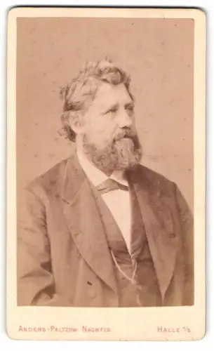 Fotografie Anders-Paltzow Nachflg., Halle a. S., Grosse Ulrichstr. 35, Porträt eines Mannes mit Bart