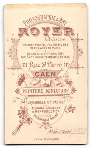 Fotografie Royer, Caen, Rue St Pierre 111, Junge mit Reifen