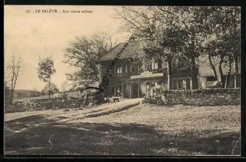 AK Le Salève, Aux treize arbres