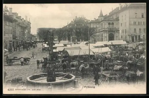 AK Fribourg, Marktplatz mit Marktbetrieb, Pferden u. Strasse