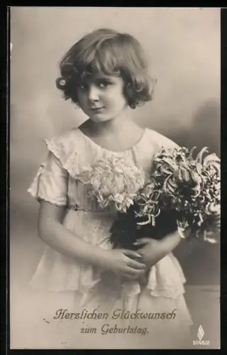 Foto-AK PFB Nr. 5146/2: Mädchen mit Blumenstrauss im Arm, Herzlichen Glückwunsch zum Geburtstag