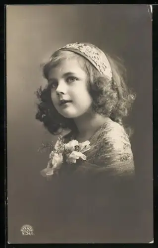 Foto-AK R & K / L Nr. 5124/6: Mädchen mit Kopfschmuck