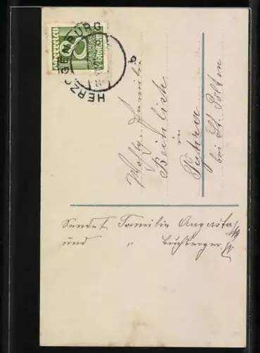 Foto-AK R & K / L Nr. 7132/4: Junge Frau mit Weihnachtsgeschenken