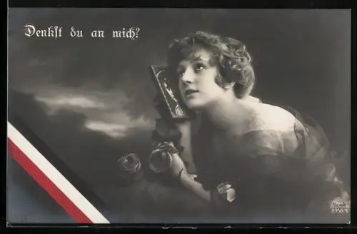 Foto-AK R & K / L Nr. 5356/5: Junge Frau denkt an ihren im Felde stehenden Mann