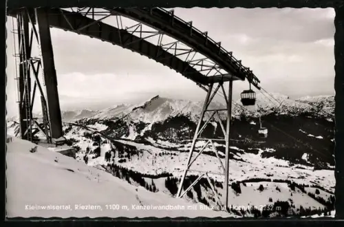 AK Riezlern /Kleinwalsertal, Kanzelwandbahn mit Blick auf Hochifen