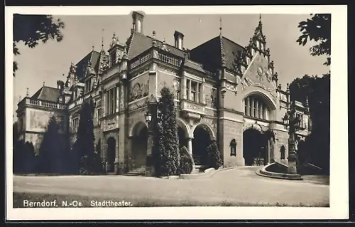 AK Berndorf /N.-Oe., Blick auf das Stadttheater