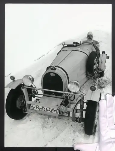 Fotografie W. A. Foerster, Überlingen, Auto Bugatti Rennwagen Nachbau, Kennzeichen: FN-04096, Grossformat 30 x 40cm