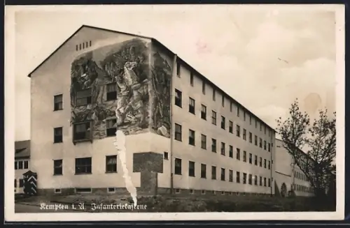 AK Kempten i. A., Infanteriekaserne mit Wandbild