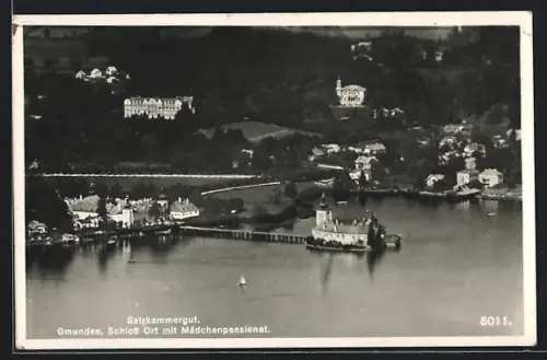 AK Gmunden /Salzkammergut, Schloss Ort mit Mädchenpensionat aus der Vogelschau