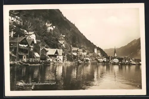 AK Hallstatt /Salzkammergut, Ortsansicht vom Wasser aus