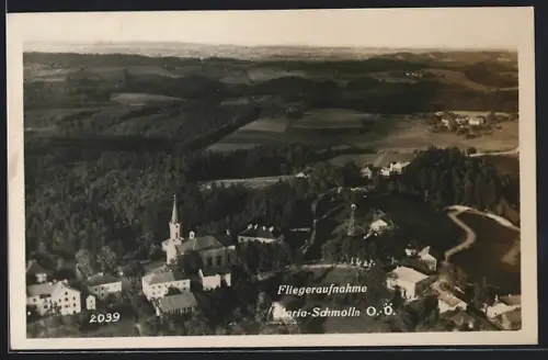 AK Maria-Schmolln /O.-Ö., Teilansicht mit Blick ins Land, Fliegeraufnahme
