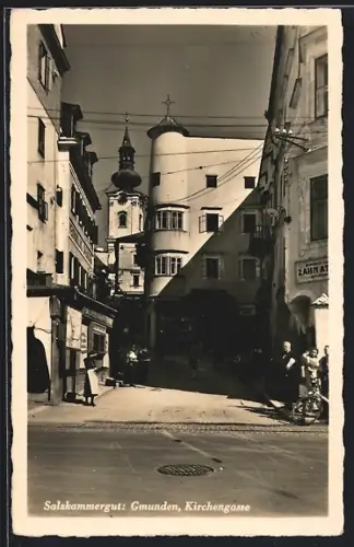 AK Gmunden, Salzkammergut, Kirchengasse mit Geschäften