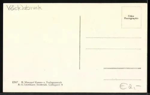 AK Zell am Moos, Ortsansicht mit Kirche, im Vordergrund pflügende Bauern