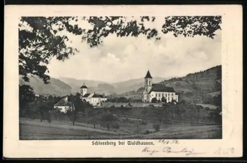 AK Waldhausen im Strudengau, Schlossberg, Ortsansicht mit Bergpanorama
