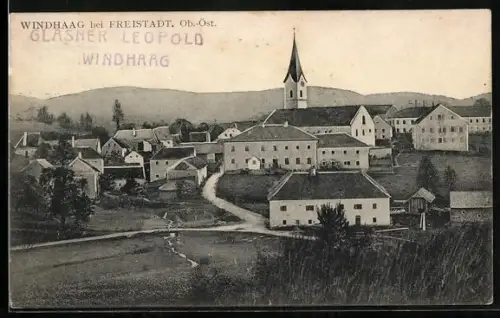 AK Windhaag bei Freistadt, Blick zur Kirche im Ort