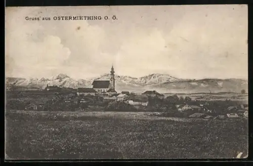 AK Ostermiething /O. Ö., Ortsansicht von einer Anhöhe aus