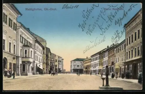 AK Mattighofen /Ob.-Oest., Strassenpartie mit Blick zur Apotheke