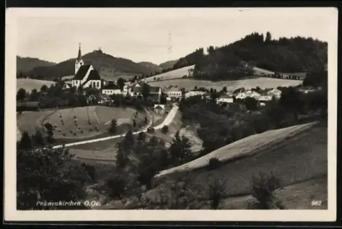 AK Pabneukirchen /O. Oe., Ortsansicht mit Kirche