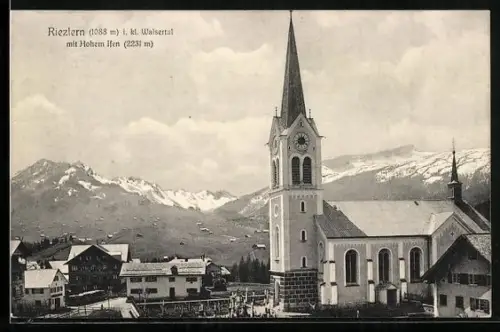 AK Riezlern i. kl. Walsertal, Kirche mit Hohem Ifen
