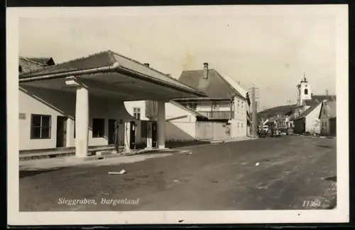AK Sieggraben /Burgenland, Strassenpartie mit Tankstelle