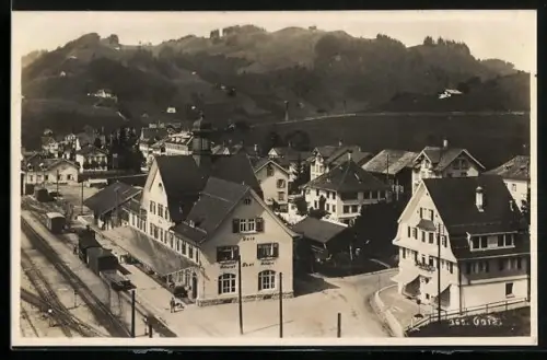 AK Gais, Ortsansicht mit Bahnhof und Postgebäude