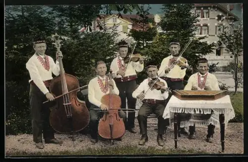 AK Trachtenkapelle Streichmusikgesellschaft Urnäsch mit Cello, Violine