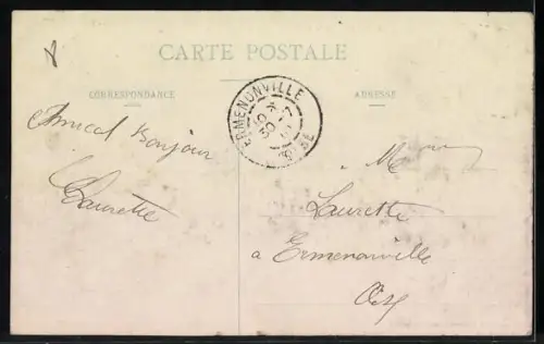 AK Mourmelon-le-Petit, Grande-Rue avec bâtiments et arbres en perspective