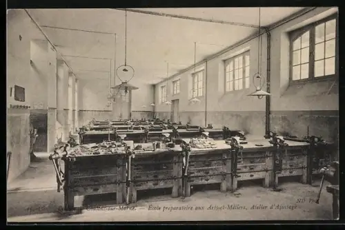 AK Châlons-sur-Marne, École préparatoire aux Arts-et-Métiers, Atelier d`ajustage