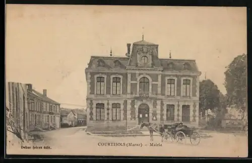 AK Courtisols /Marne, Mairie avec calèche devant le bâtiment