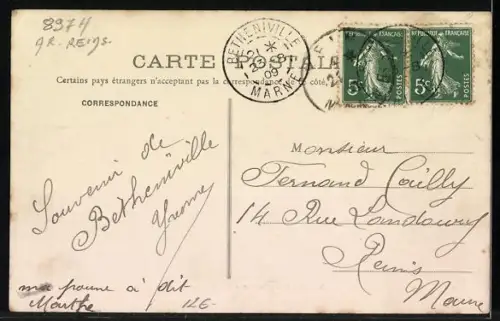 AK Bétheniville, Place Muset avec bâtiments historiques et cheminée industrielle