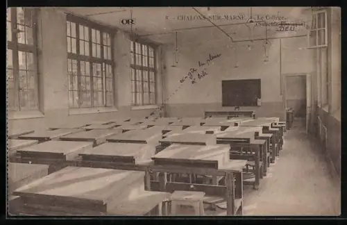 AK Châlons-sur-Marne, Le Collège, salle d`études